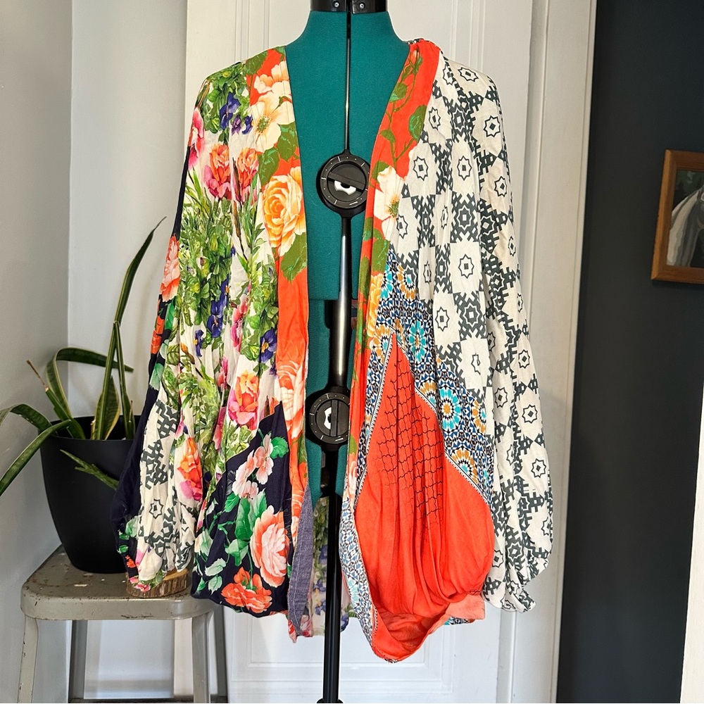 Anthropologie Dylan Floral Cocoon Kimono Bohemian Paisley Mix Printed OS Breezy